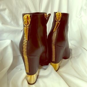 Ankle boots